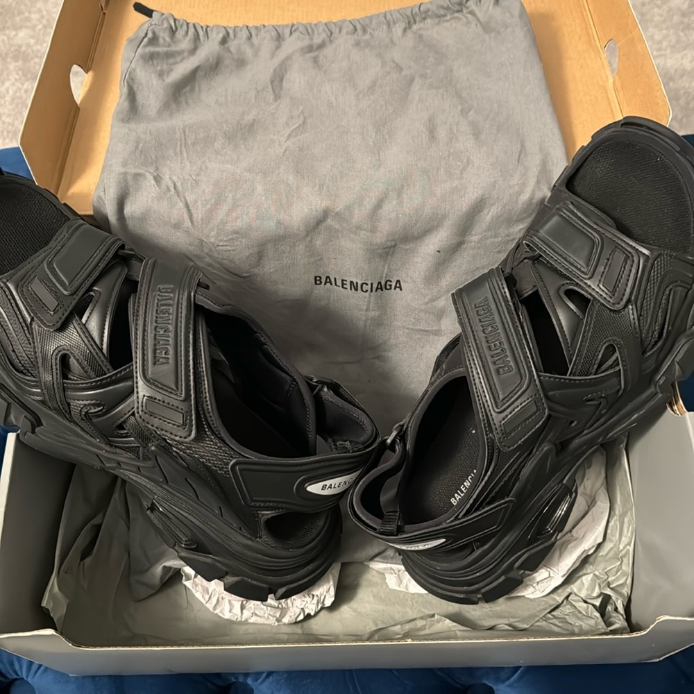Men Balenciaga sandals!